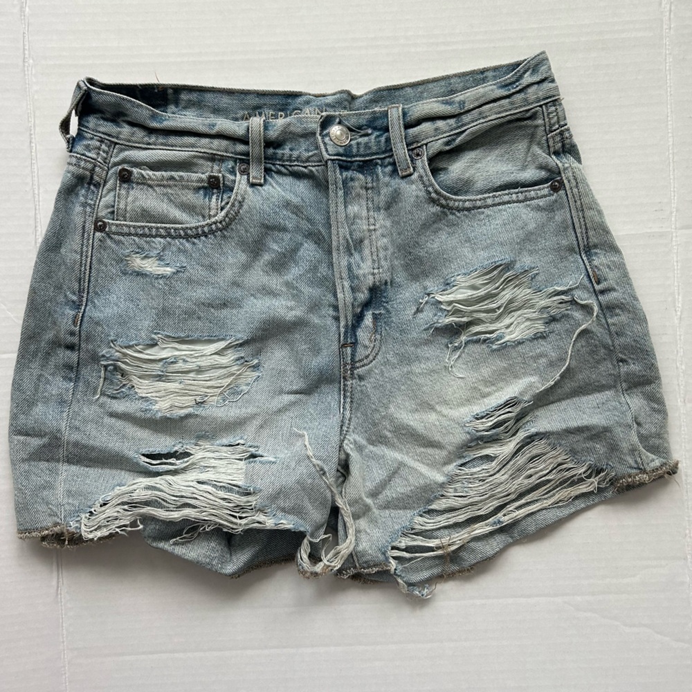 American Eagle Ripped Light Wash Denim Jean Shorts Size 4